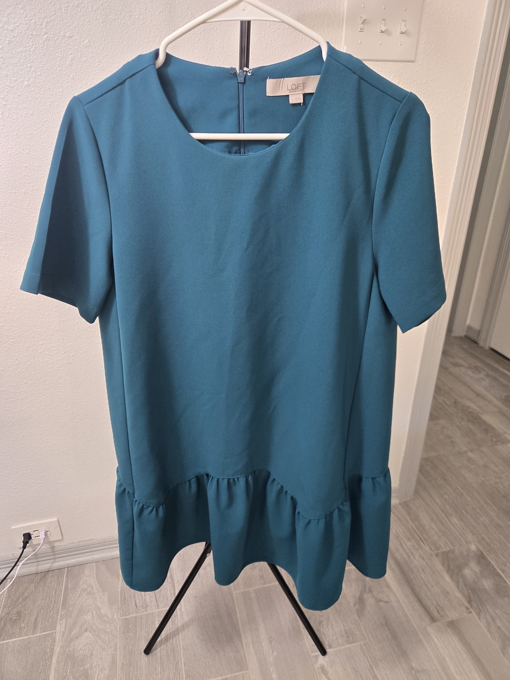 LOFT Teal Short-Sleeve Ruffle Hem Top